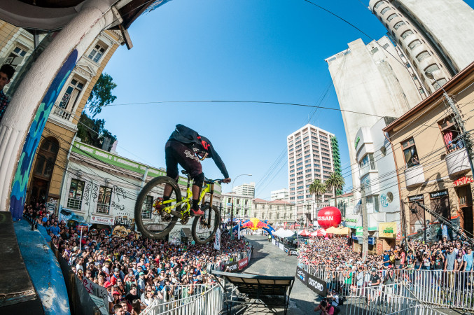 Mati Nuñez, RedBull Valparaiso Cerro Abajo 2016. Foto: Jesus Mier
